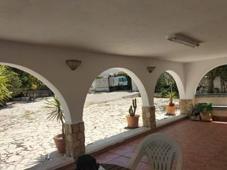 Xalet en Polgono industrial el castillo z.v.2 2d. Chalet en sax