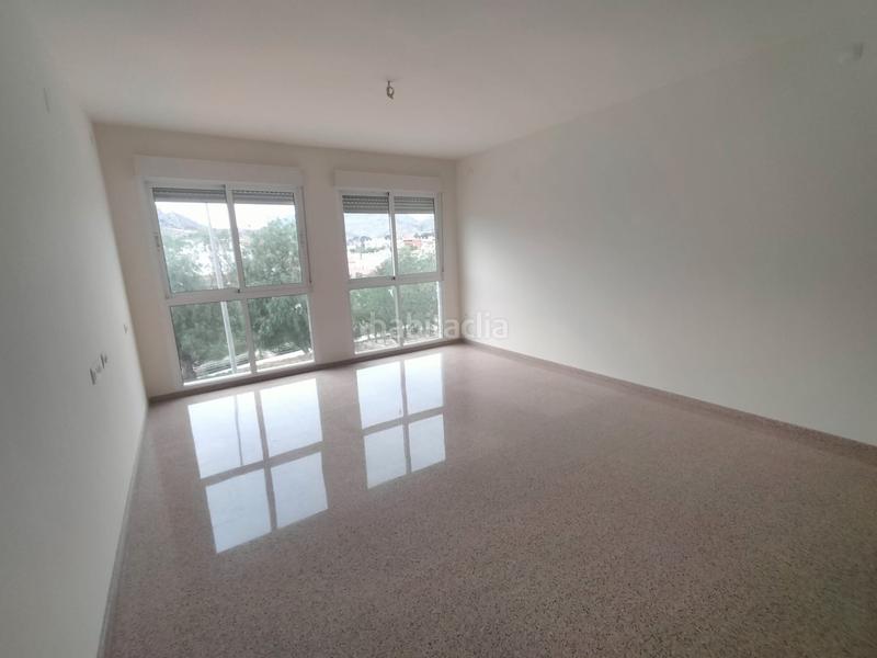 Foto 44f09860-9cec-4ff0-b872-192995c49ad9. Duplex dans calle marina española 17 dans Centro Elda