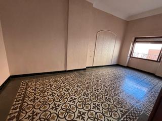 Maison à Plaza santa eulalia 212. Casa indepediente monóvar