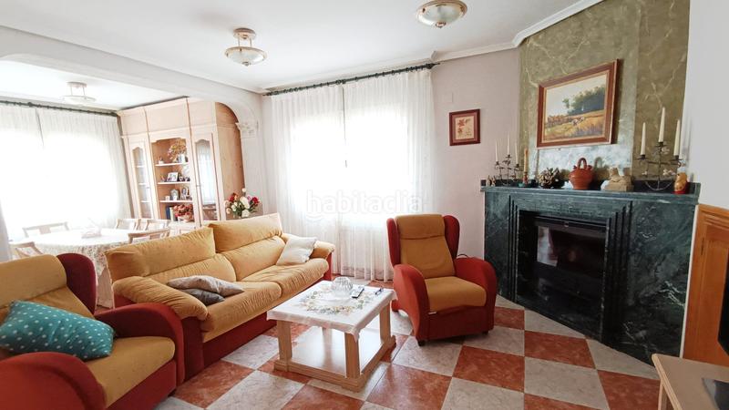 Foto a0d8f328-39a7-48f5-8294-938b835e6066. Chalet expectacular chalet cerca en San Crispín-Huerta Nueva-Estación Elda