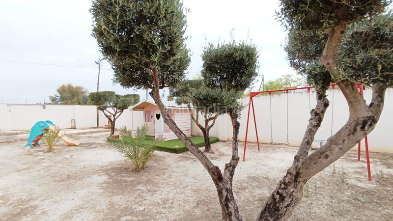 Foto e651f08a-333c-4a4b-ae8f-55086c33b7dd. Chalet expectacular chalet cerca en San Crispín-Huerta Nueva-Estación Elda