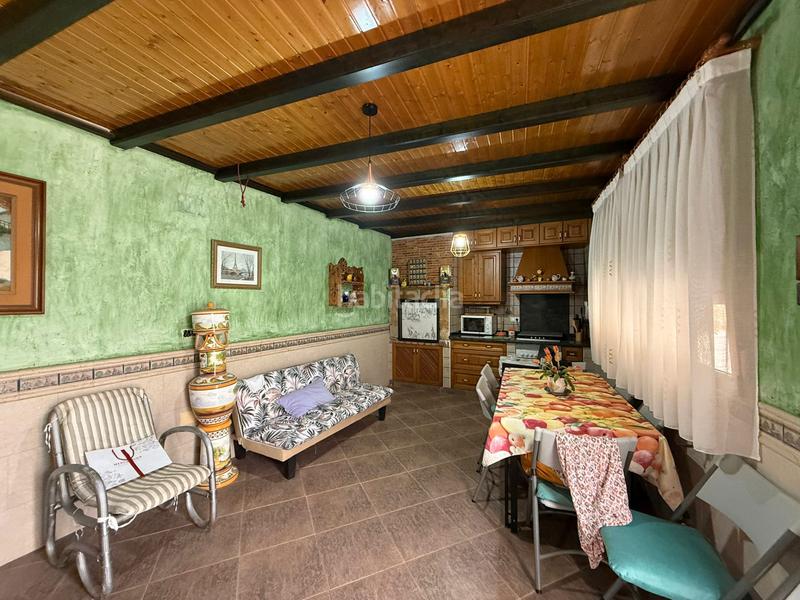 Foto 30eda597-451f-4bc5-92b6-ad22a1457f67. Chalet dans calle san crispín 25 dans Plaza de Toros-Avenida Chapí-Trinquete Elda