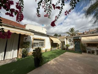 Chalet in Calle san crispín 29. Casa campo elda, chalet