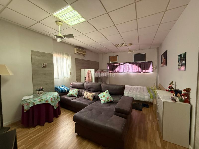 Foto 855a2364-f4ab-4c73-b863-2be799f60e9d. Chalet dans calle san crispín 25 dans Plaza de Toros-Avenida Chapí-Trinquete Elda