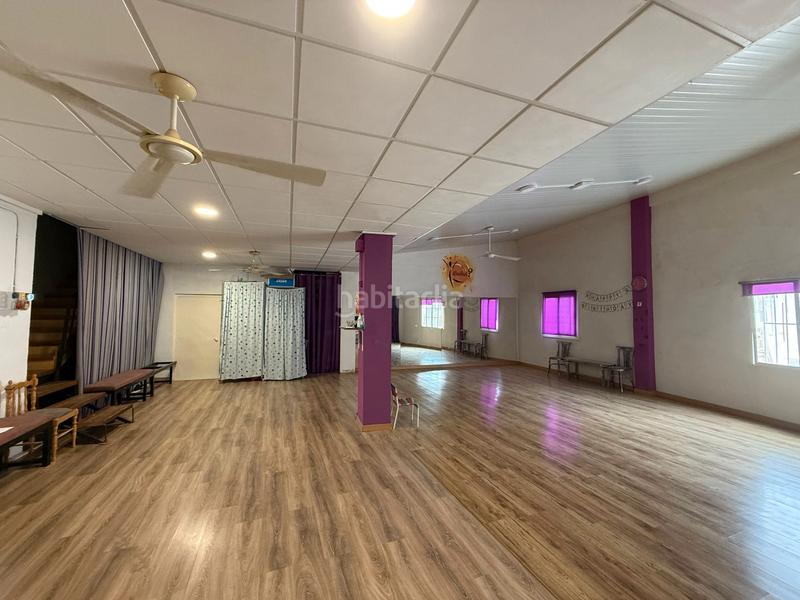 Foto b759e538-2fcb-471d-a4c8-bcd93b6de3c5. Chalet dans calle san crispín 25 dans Plaza de Toros-Avenida Chapí-Trinquete Elda