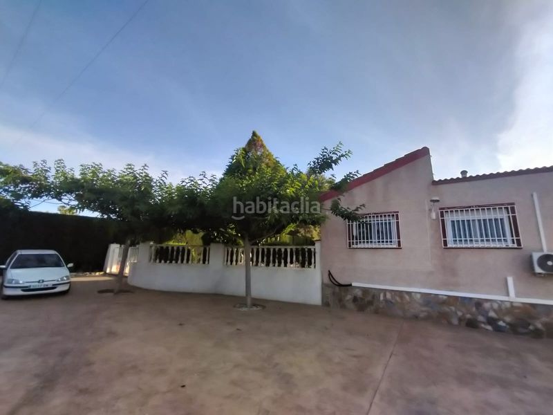 Foto b1253cad-77e4-4918-b209-e2d874ebee9d. Xalet a partida camara 7062 a San Crispín-Huerta Nueva-Estación Elda