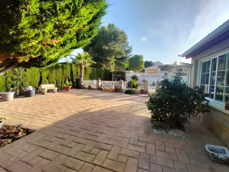 Foto b3d013d4-e242-4b92-bbfb-f15e8c8e810f. Xalet a partida camara 7062 a San Crispín-Huerta Nueva-Estación Elda