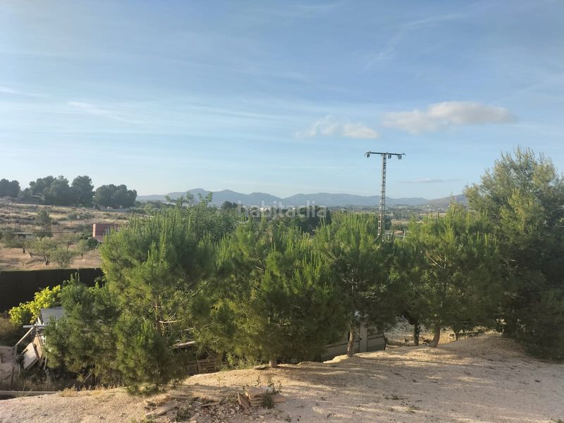 Foto cd3f8ca9-2cd4-42c6-b342-0a6bed71fbf3. Xalet a partida camara 7062 a San Crispín-Huerta Nueva-Estación Elda
