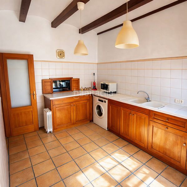 Foto 0342f834-5fff-4898-8870-71939c0b9558. Casa adossada a Xàtiva
