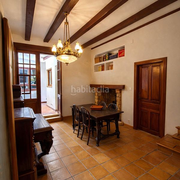 Foto 539c9858-ba21-46b4-b273-eb88286b562d. Casa adossada a Xàtiva