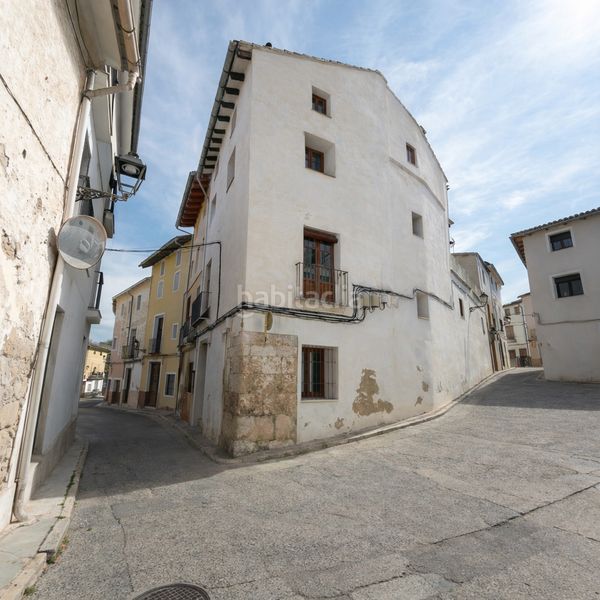 Foto 58f26d2e-e697-40fb-a479-9b5578588438. Casa adossada a Xàtiva