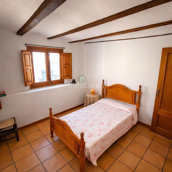 Foto 6a2b287b-e0d8-4dea-a0f1-ad0159bf4e1c. Casa adossada a Xàtiva
