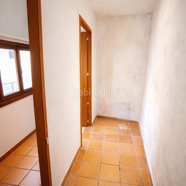 Foto fa629888-53b0-4b4d-9b6b-12ada84ec458. Casa adossada a Xàtiva