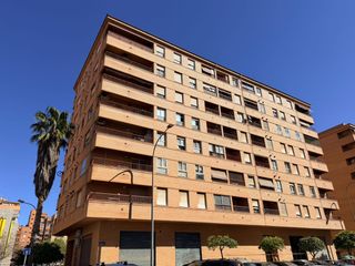 Location Parking voiture à Carrer del pare esteban pernet 16. Plaza de garaje amplia y de fácil acceso en la llum (valencia)