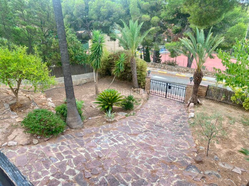 Foto e5ace6fd-b2d6-4450-b90d-e5ec4acc7bbb. Xalet amb aparcament piscina a San Miguel-El Paraiso Náquera
