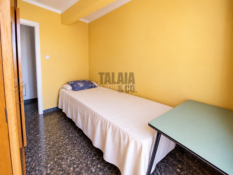 Foto 7b186ef4-8661-46f1-b282-a060ca9ec956. Pis a Monserrat