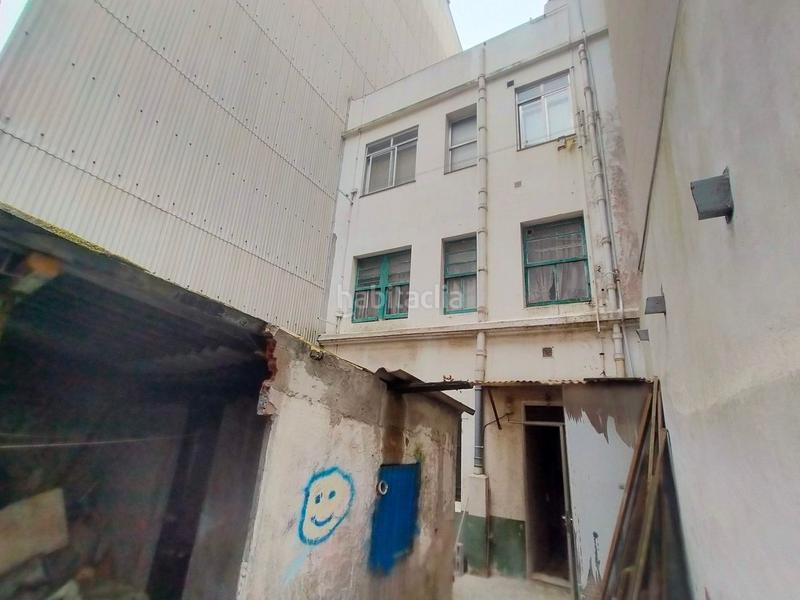 Foto b63da6d9-83c1-4de3-a582-15c03ad388da. Edificio en calle faro 35 en Monte Alto - Zalaeta - Atocha Coruña (A)