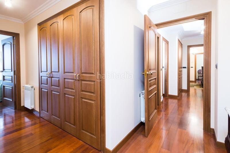 Foto 8ad9ea79-1bf7-4983-98cd-92852bbdda70. Flat with parking in Ensanche Coruña (A)