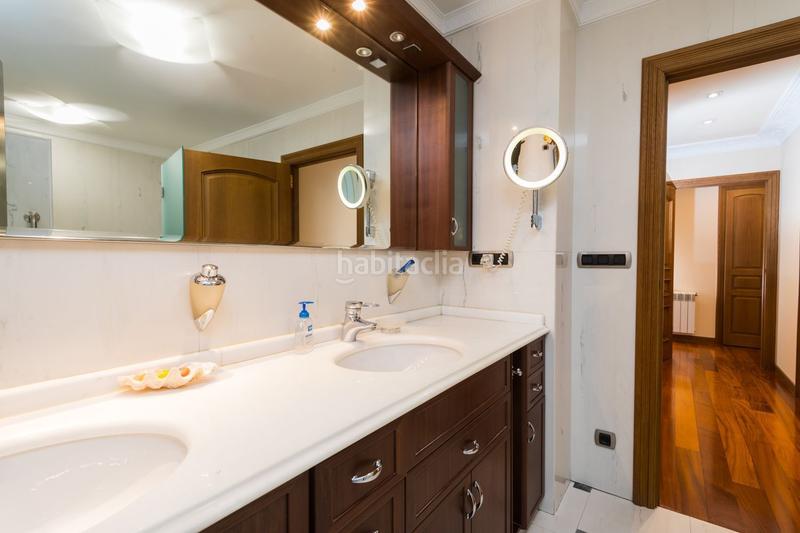 Foto 5a8959b9-189c-4472-b8c9-a10feca88b3c. Pis amb aparcament a Ensanche Coruña (A)