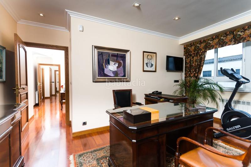 Foto 69468b87-507b-4964-b9f6-c7bcfdf09493. Pis amb aparcament a Ensanche Coruña (A)