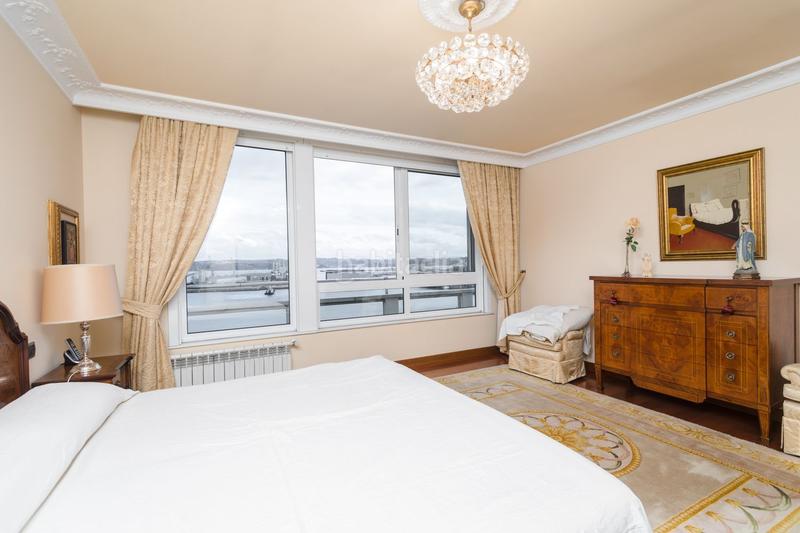 Foto 97c8f138-938e-499d-b9f3-011ec3545660. Piso en Ensanche Coruña (A)