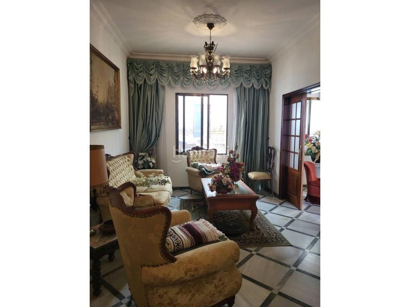 Foto 412f973f-2ee1-45bb-a08b-3781b29f32ce. Chalet con parcheggio piscina in Gines