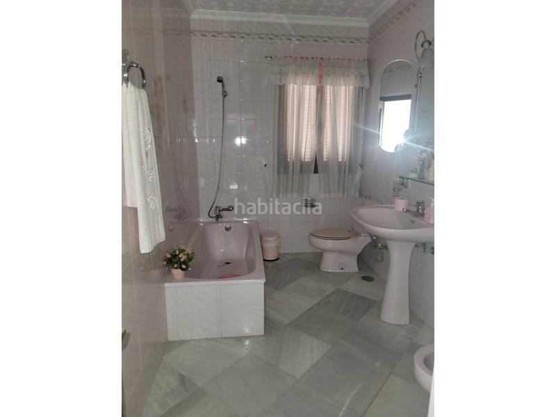 Foto f71f83a9-6948-4d57-81f1-68c794164061. Chalet con parcheggio piscina in Gines