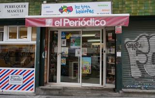 Traspàs Local Comercial a Carrer de caballero 71. Magnifica librería/ papeleria en pleno funcionamiento en traspas