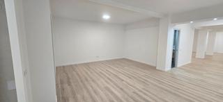 Affitto Locale commerciale in Carrer de l'art 81. Espectacular local completamente reformado con acabados de diseñ