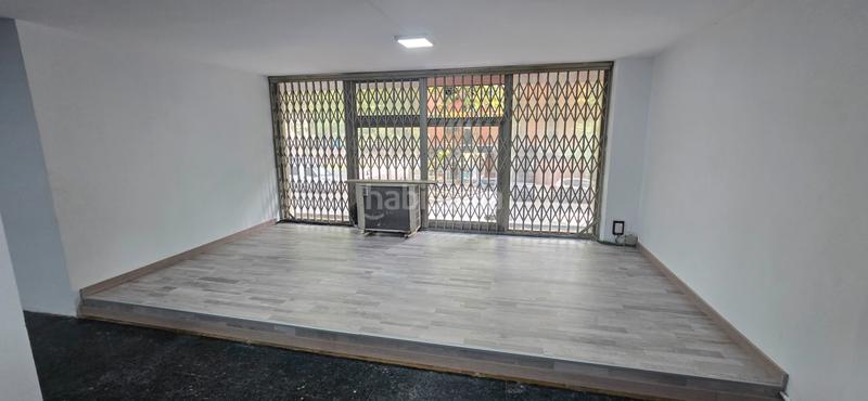 Foto 2b6177f9-d49b-4ba8-812f-0d3a7b297f18. Local comercial a carrer de puigcerdà 277 a La Verneda - La Pau Barcelona