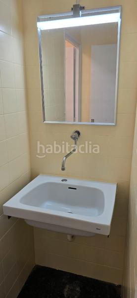 Foto 7be297d9-05d7-4444-b257-f801c772ae99. Local comercial a carrer de puigcerdà 277 a La Verneda - La Pau Barcelona