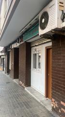 Planta baixa a Carrer de calderón de la barca 111. Local vivienda con 4 estudios – ideal iversion – gran rentabilid