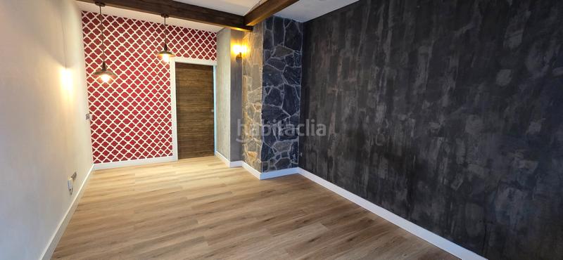 Foto 6724c2ad-47d9-41c9-a5f1-6f9408be3a37. Alquiler local comercial estudio con acabados de diseño en alquiler Prosperitat (nou barris), completamente reformado en Barcelona