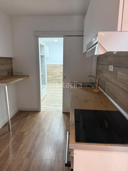 Foto 6b8cf00e-dcb4-450b-9cbf-1f706c4d6ef6. Alquiler local comercial estudio con acabados de diseño en alquiler Prosperitat (nou barris), completamente reformado en Barcelona