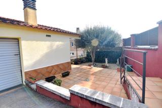 Chalet à Santa Coloma de Farners. Amplia y acogedora casa en can camps, santa coloma de farners