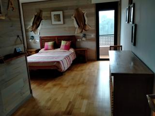 Xalet a Santa Coloma de Farners. Casa con jardín, piscina y mucho encanto en santa coloma residen