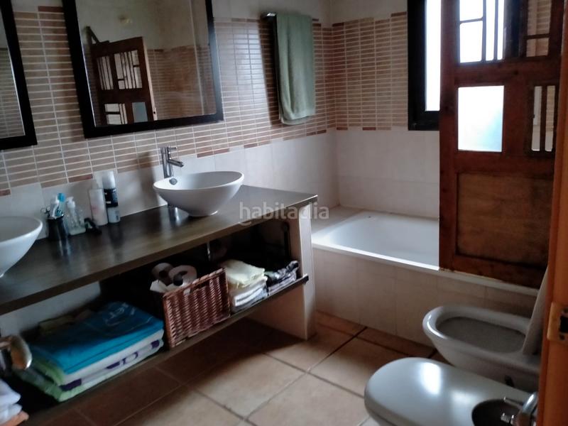 Foto eef16e40-f91a-475f-a9dc-425c549c52a0. Chalet con camino riscaldamento parcheggio in Santa Coloma de Farners