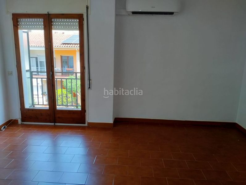 Foto 44f87243-4dea-4c84-b1fd-d6ef4b5310e7. Casa amb calefacció aparcament a Santa Coloma de Farners
