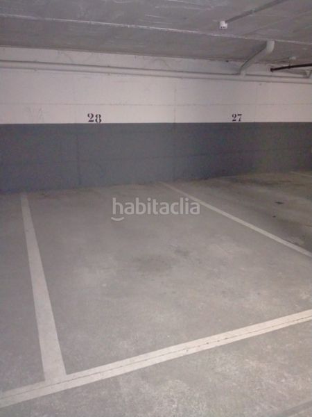 Foto dd11d0fd-7cb0-47b0-a39b-4a708ad997f4. Aparcament cotxe a Santa Coloma de Farners