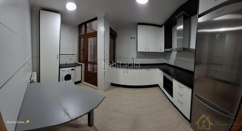 Foto f01d5181-2337-4cb6-8303-35c495679d3c. Lloguer apartament amb calefacció aparcament a A Piriganlla - Albeiros - Garabolos Lugo