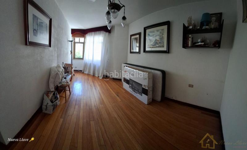 Foto 12f96d70-9e8d-40ae-9305-9c139d618532. Piso  en Centro - Recinto Amurallado Lugo