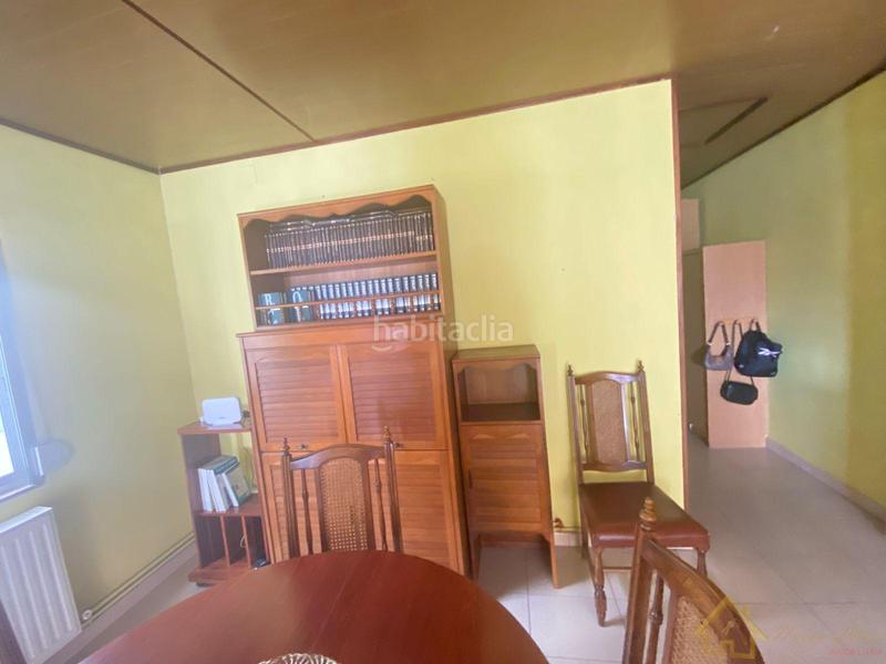 Foto 25f5cca8-e4be-4a15-888d-e9d3df1ebbda. Rent flat with heating in A Milagrosa Lugo