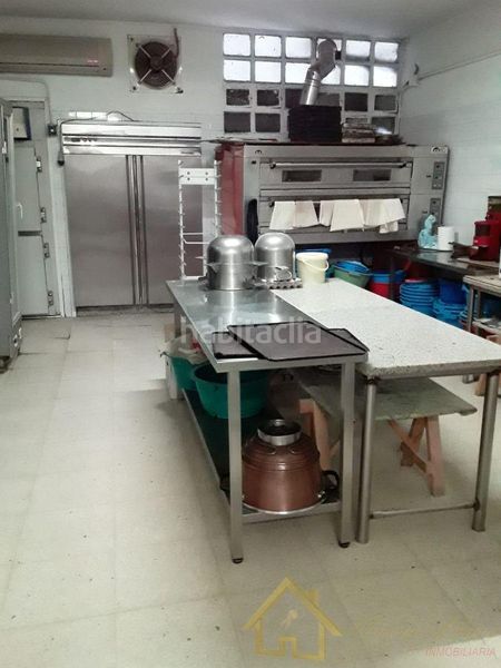 Foto a3ac15cb-13db-460c-a2c1-c9b038be01bb. Lloguer local comercial a Rábade