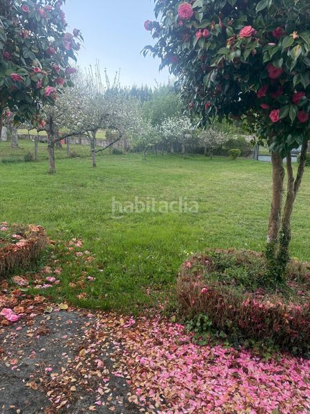 Foto 07f91c78-291c-4811-a02f-bd2d59980483. Casa amb aparcament a Friol