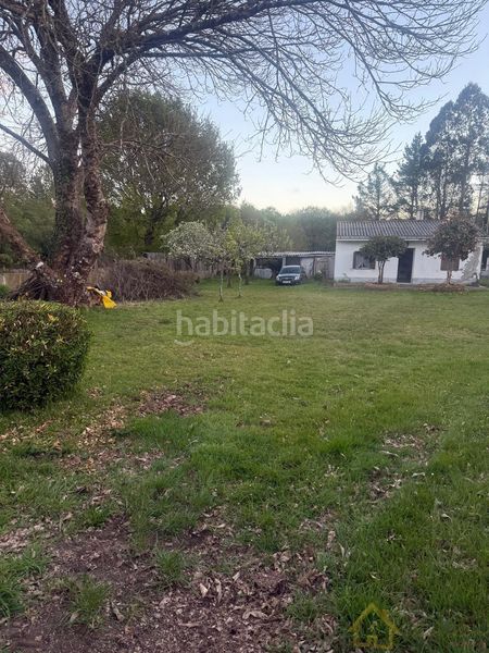 Foto 0dd53b6c-dfe8-443f-9670-bd102fbca6b2. Casa amb aparcament a Friol