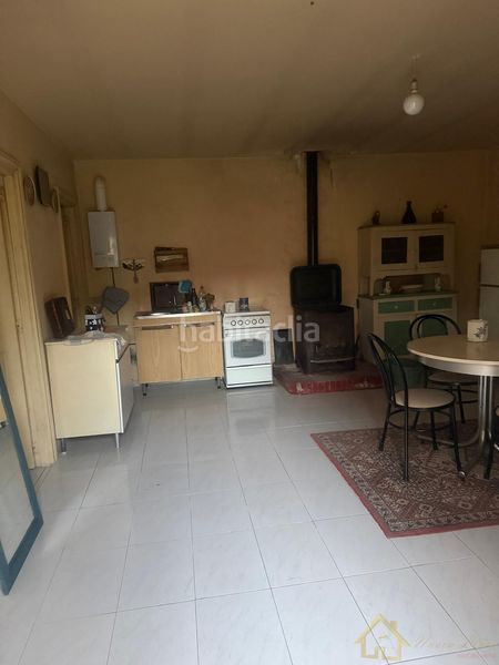 Foto 599513be-c671-46ba-9717-401d818649d1. Casa amb aparcament a Friol