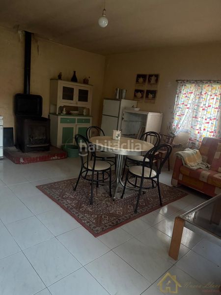 Foto 9d18e6a1-60a2-4da6-b8fc-716efd44bfdd. Casa amb aparcament a Friol