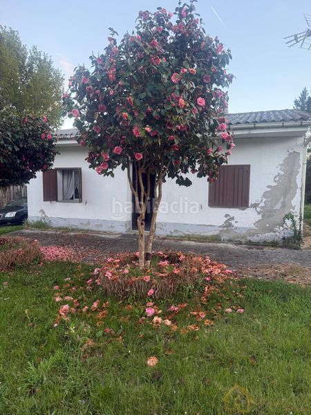 Foto e03ea993-7f09-4dcd-8693-15bd43173f1b. Casa amb aparcament a Friol