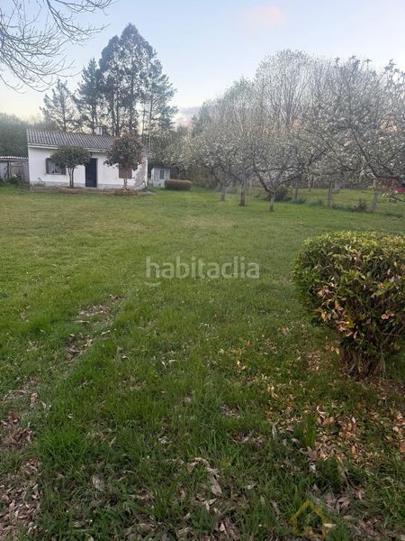 Foto f8e1ecc4-6db7-4dd9-8022-ea59e5adebf3. Casa amb aparcament a Friol