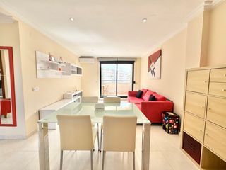 Rent Apartment  Carrer poeta llombart. Apartamento con terraza y piscina en zona tranquila – canet de b
